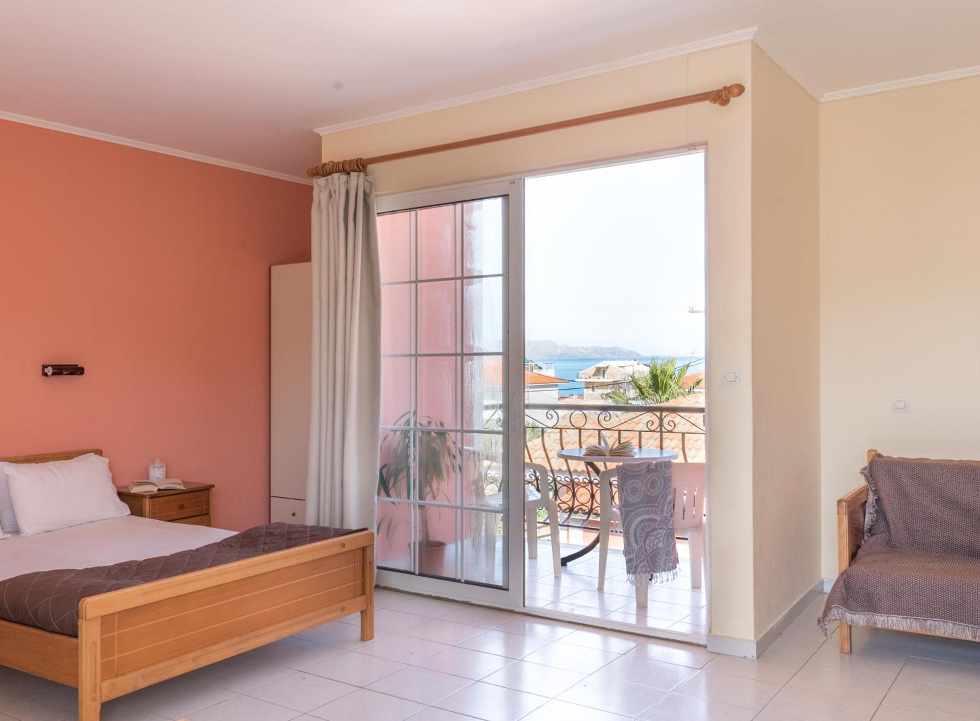 Socrates Guest house Laganas